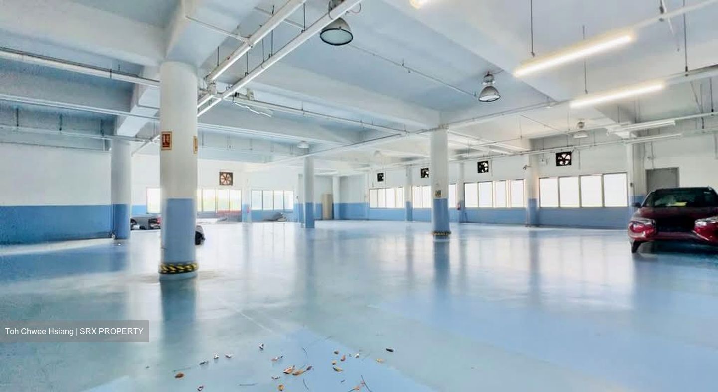 Lorong 8 Toa Payoh (D12), Factory #584463911